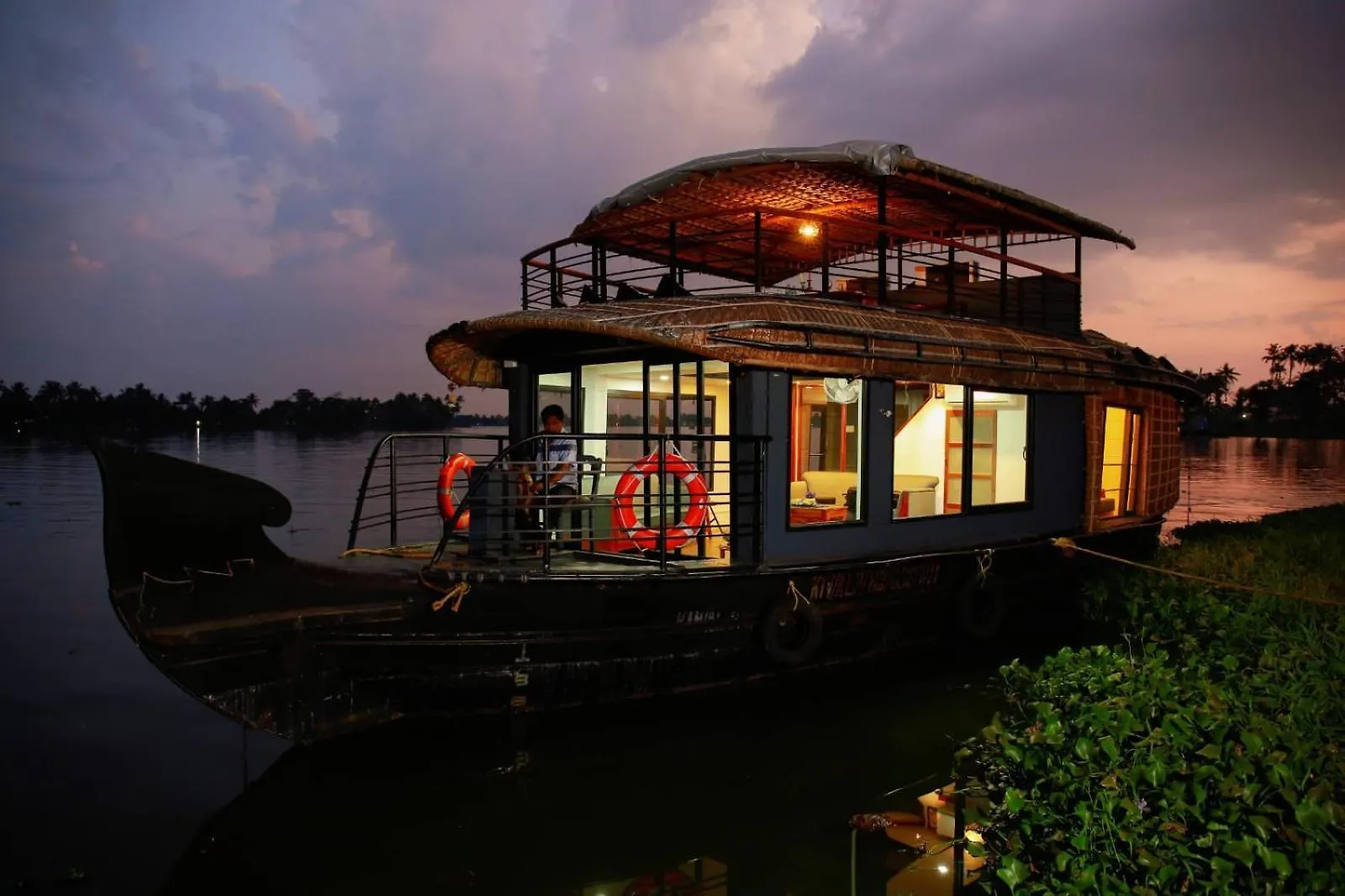 Botel Honeymoon Boathouse Hotel Alappuzha